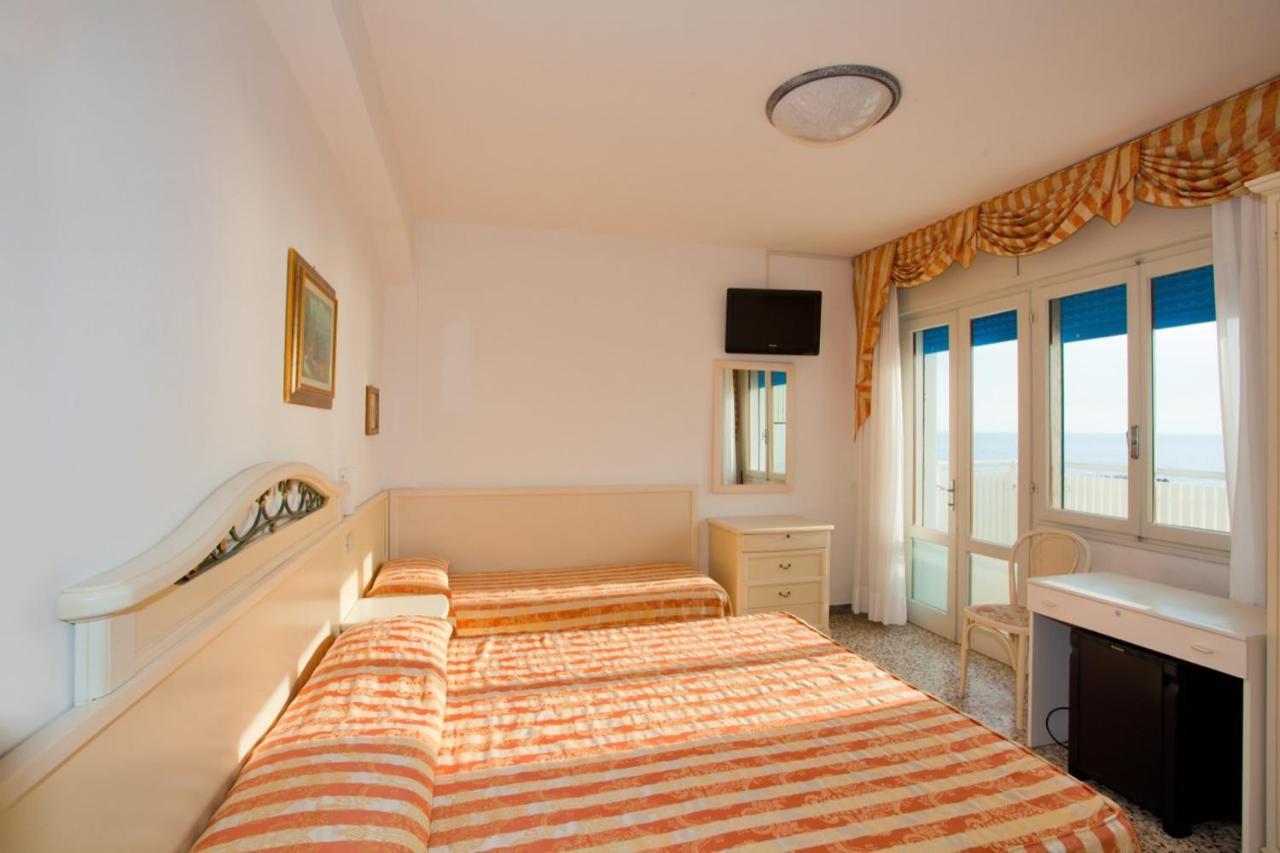 Hotel Imperial Caorle Zewnętrze zdjęcie