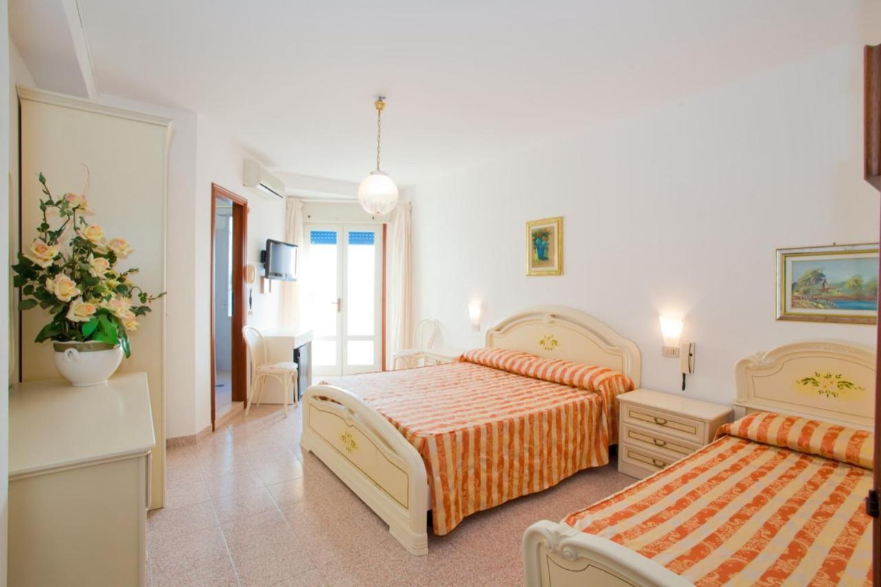 Hotel Imperial Caorle Zewnętrze zdjęcie