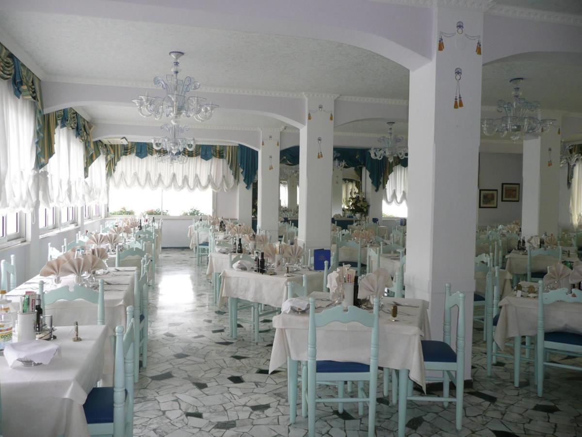 Hotel Imperial Caorle Zewnętrze zdjęcie