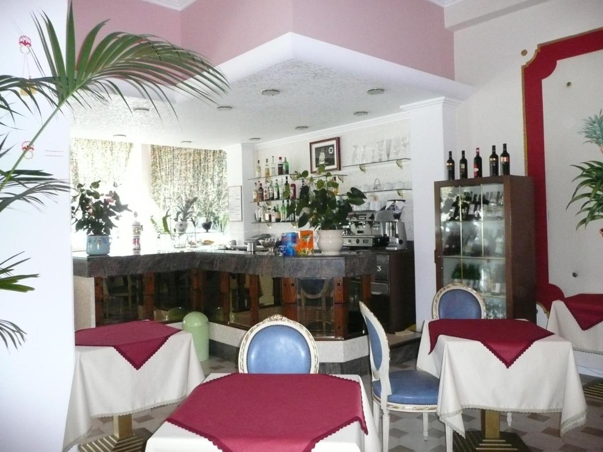 Hotel Imperial Caorle Zewnętrze zdjęcie